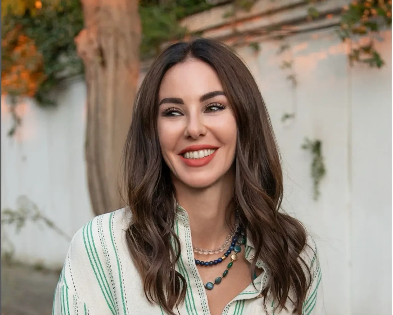 Ece Erken, Defne Samyeli'nin sözlerini yalanladı! Sunucunun yaptırdığı tüm estetikleri sıraladı 