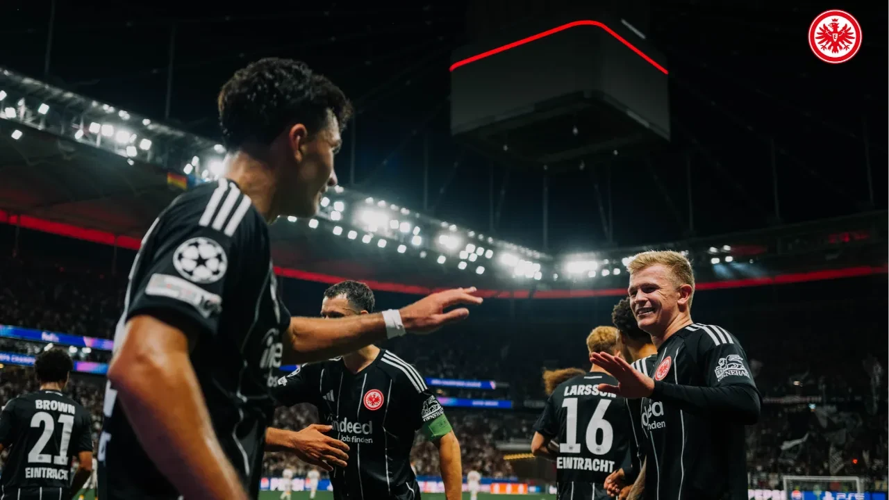 Eintracht Frankfurt'tan Galatasaray'a olay gönderme!