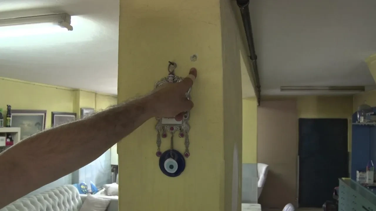 Ümraniye'de korku dolu olay! Eczaneye silahlı saldırı: 'Haraç vermeyince kurşunladılar'