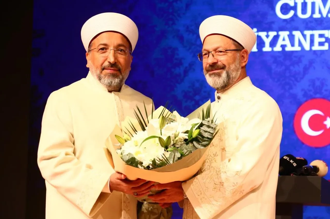 Diyanet'te devir teslim! Ali Erbaş görevini Safi Arpaguş’a devretti 