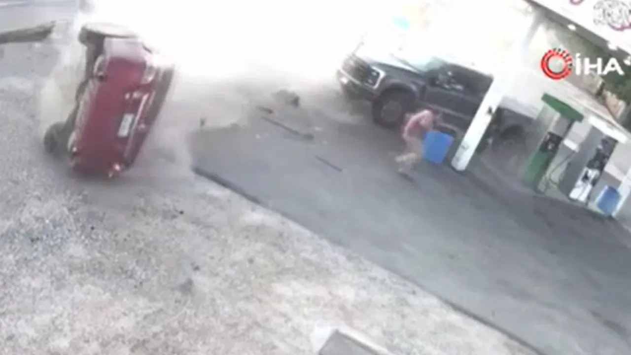 Faciaya ramak kala! Yan yatan aracın altında kalmaktan böyle kurtuldu