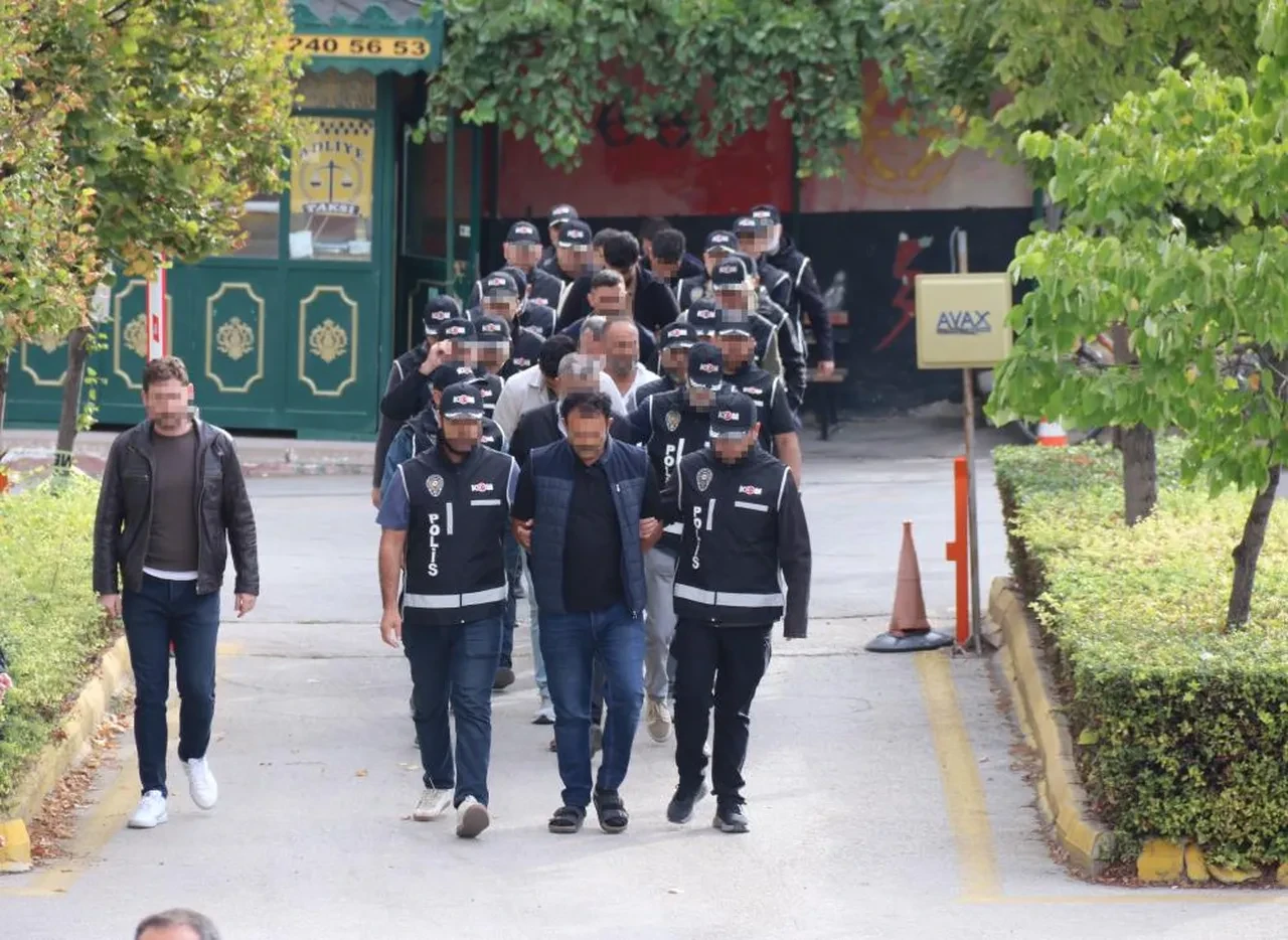 Hayvan ticareti diyerek zorla senet imzalattılar! Eskişehir tefecileri enselendi