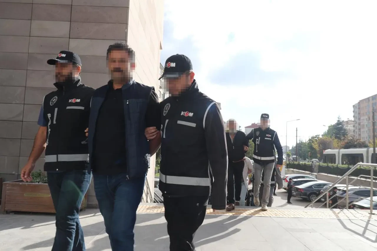 Hayvan ticareti diyerek zorla senet imzalattılar! Eskişehir tefecileri enselendi