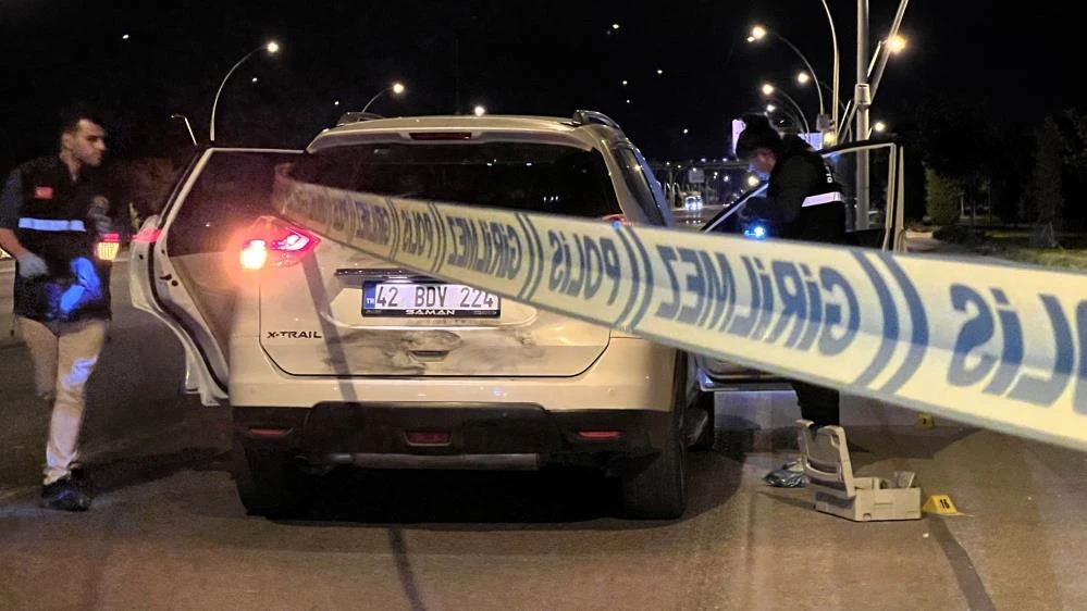 Konya'da silahlı saldırı: Araç önü kesilip kurşunlandı!