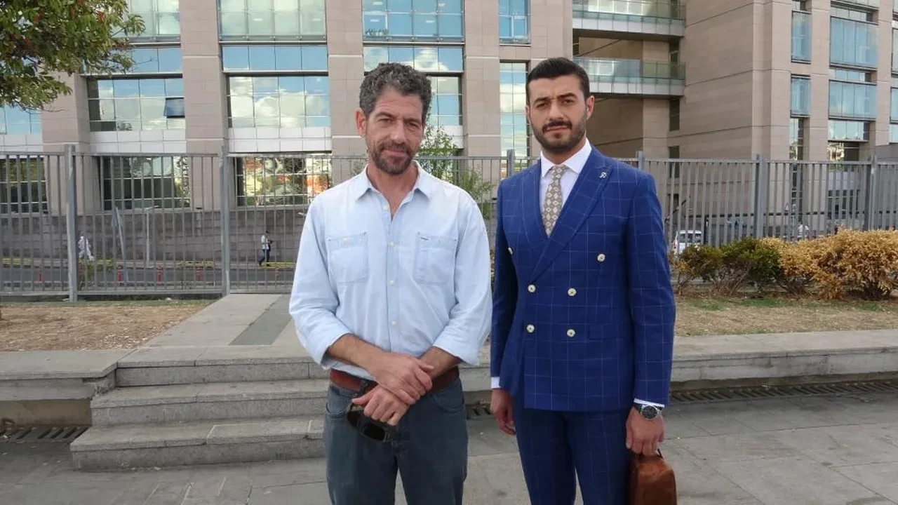 'Issız Adam' mahkemeye koştu! Cemal Hünal'a sahtecilik şoku