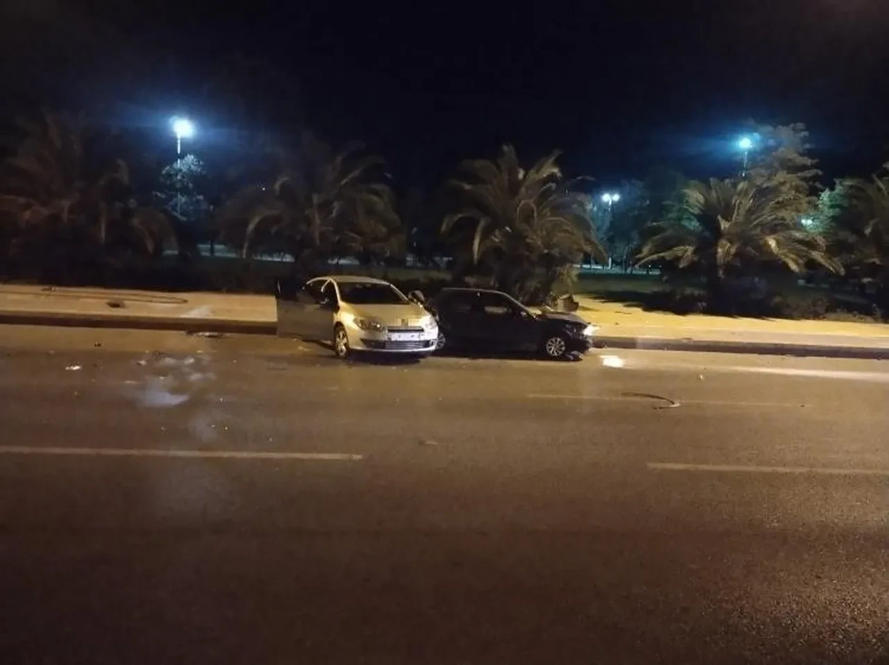 Kartal sahilinde zincirleme kaza: Yaralılar var