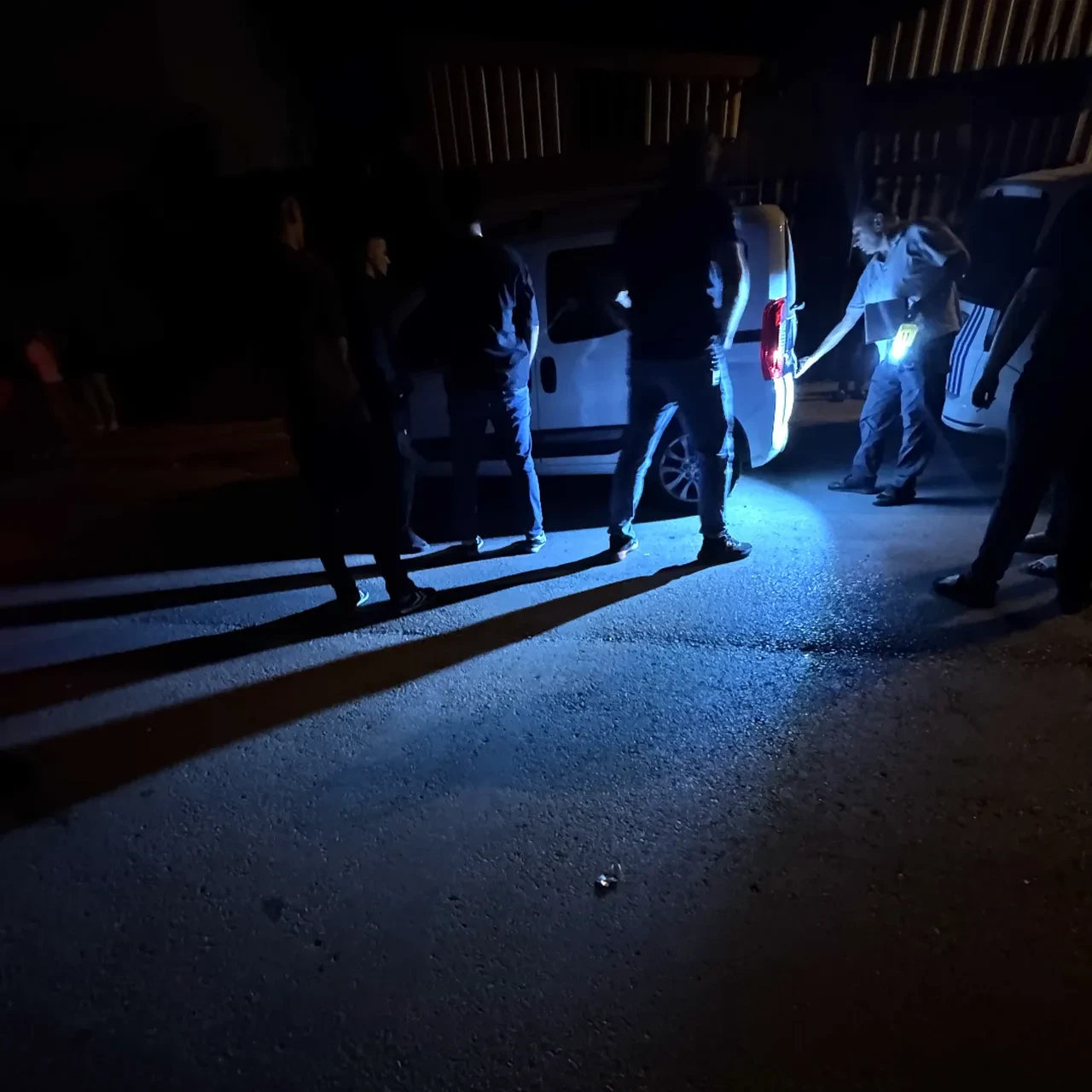 Komşuların park kavgası kanlı bitti: Baba ve kızına kurşun yağmuru
