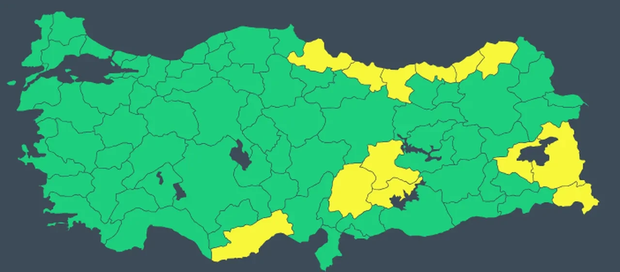 Meteoroloji'den 13 il için sarı kod! Şiddetli sağanak ve fırtına vuracak