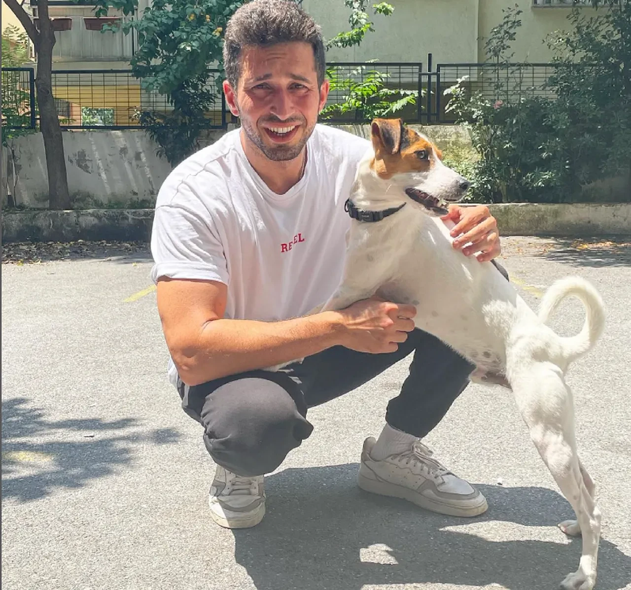 Oyuncu Emre Bulut küplere bindi! İsim benzerliği başını yaktı 