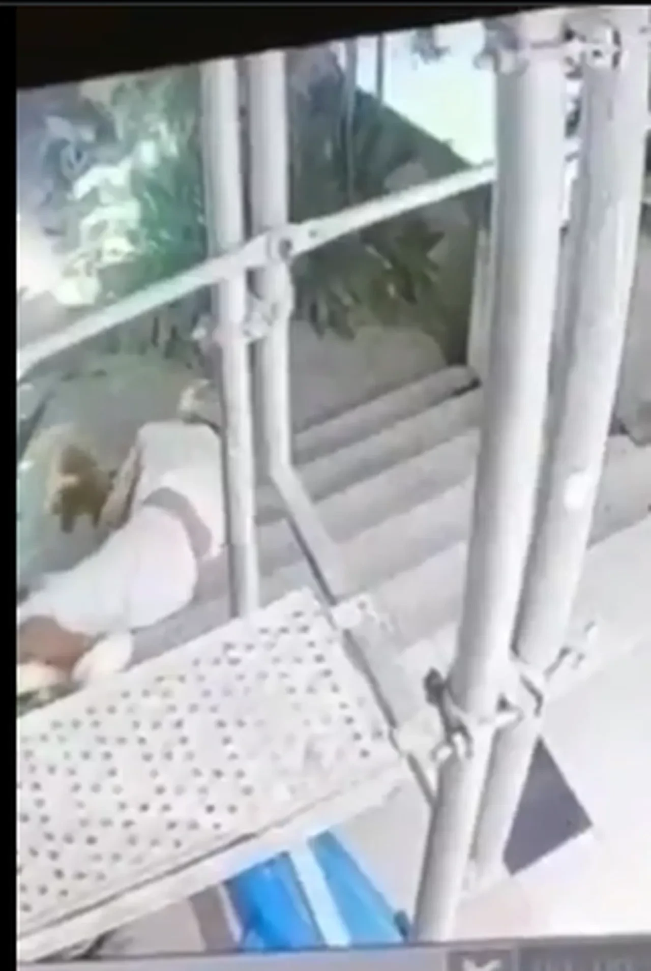 Semiramis Pekkan merdivenlerden düştü! Hastaneye gidince hayatının şokunu yaşadı