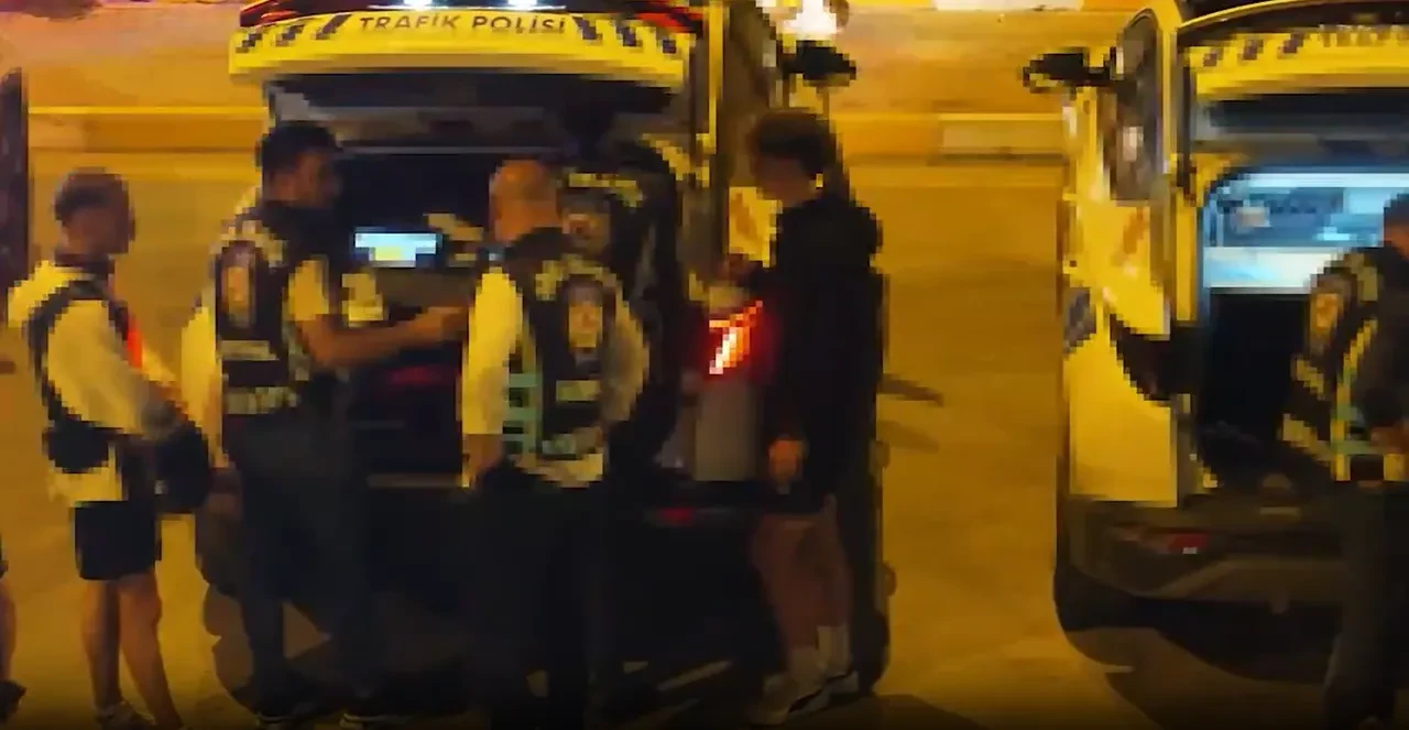 Trafik canavarları polisten kaçamadı: 17 motosiklet sürücüsü gözaltında