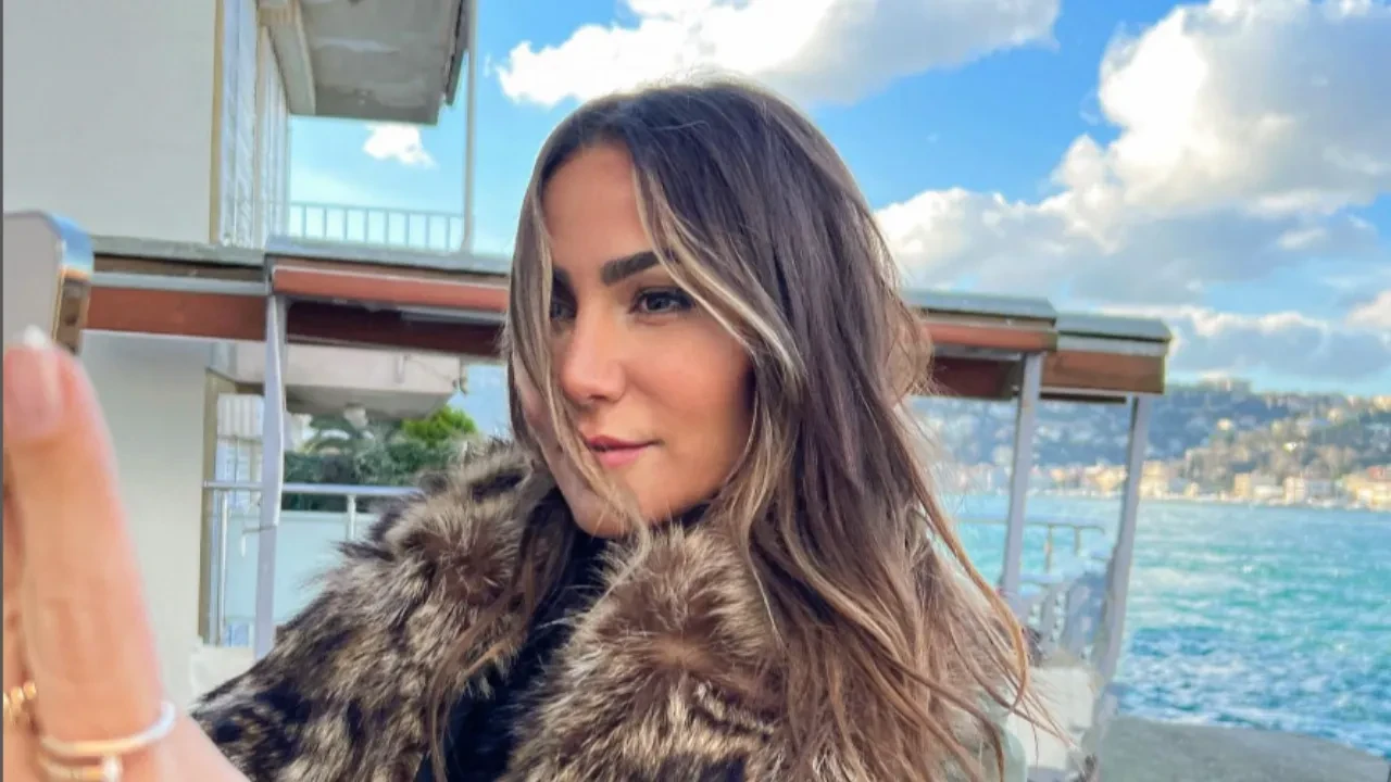 Türkiye güzeli Zeynep Tokuş havuz başında kaza geçirdi, yürekler ağza geldi 
