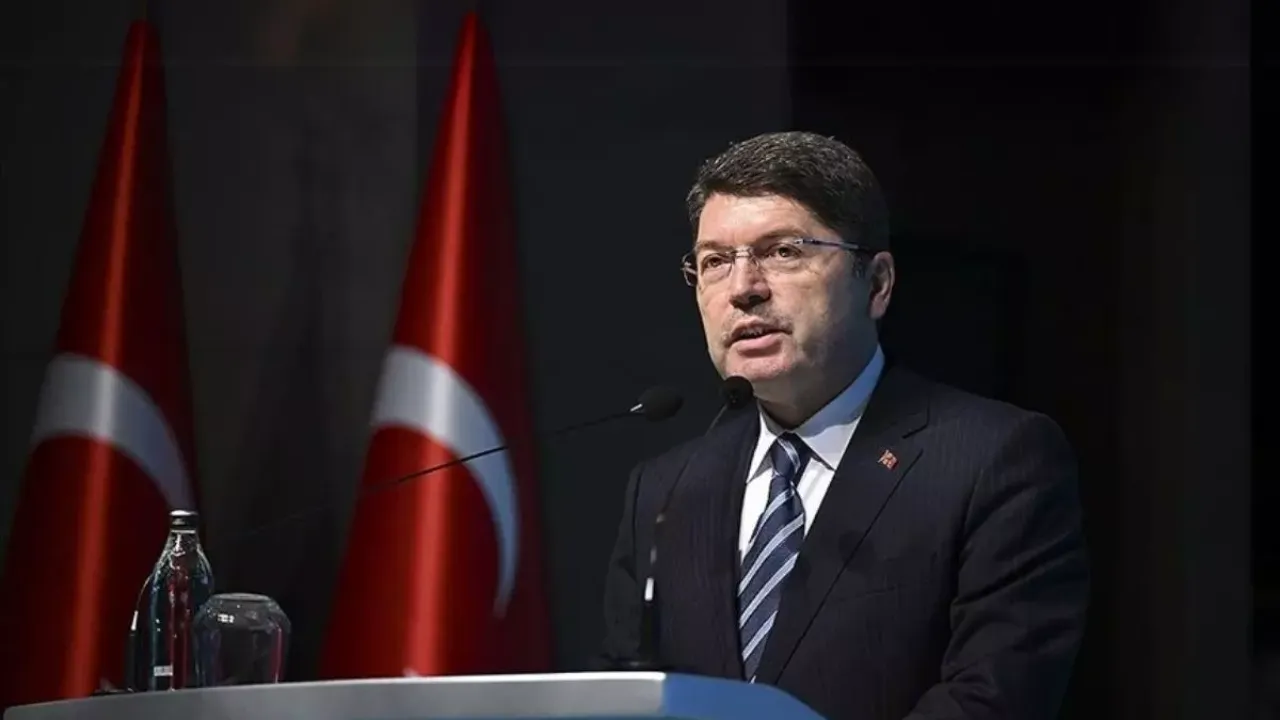 Adalet Bakanı Yılmaz Tunç'tan CHP İstanbul İl Kongresi'nin iptali sonrası ilk açıklama