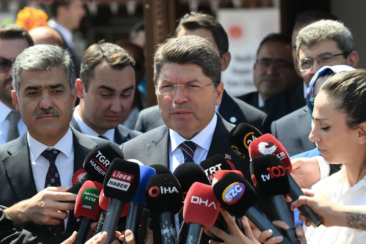 Adalet Bakanı Yılmaz Tunç'tan CHP İstanbul İl Kongresi'nin iptali sonrası ilk açıklama