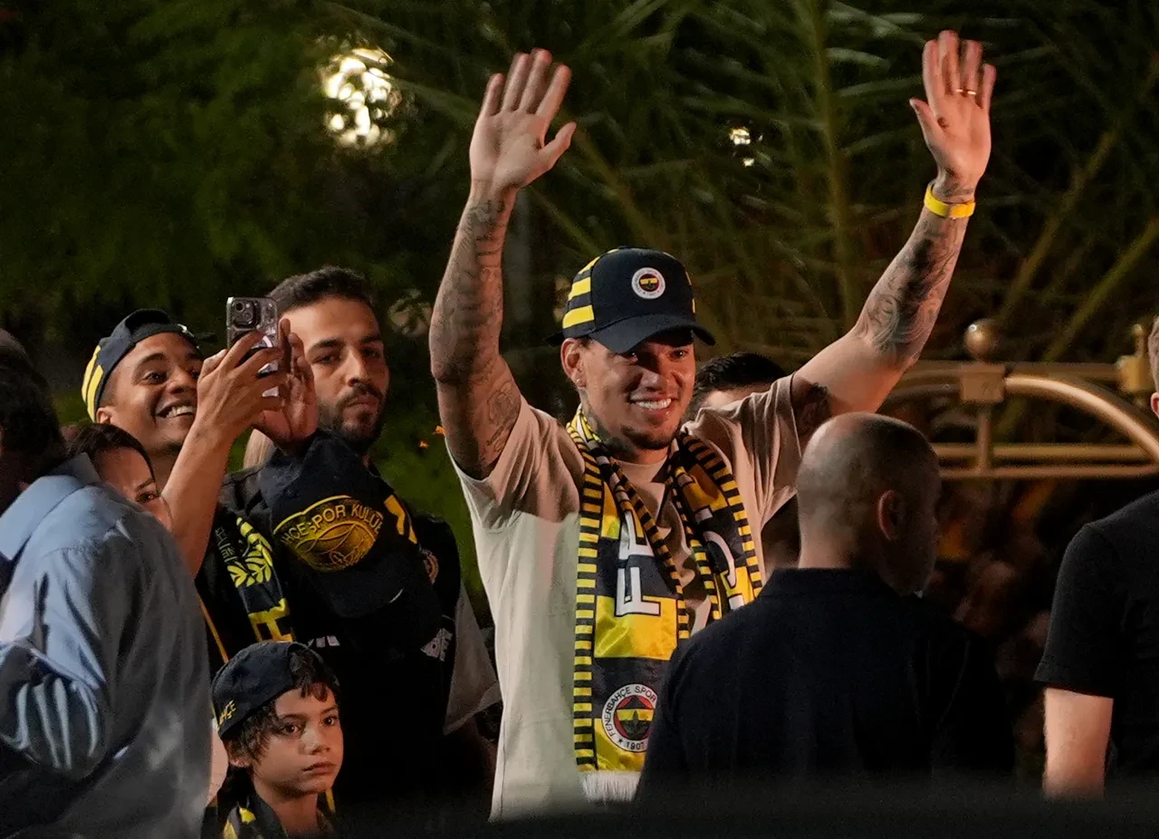 Fenerbahçe Ederson'u transfer etti, Hasan Şaş canlı yayında çıldırdı! Tepki çeken sözler