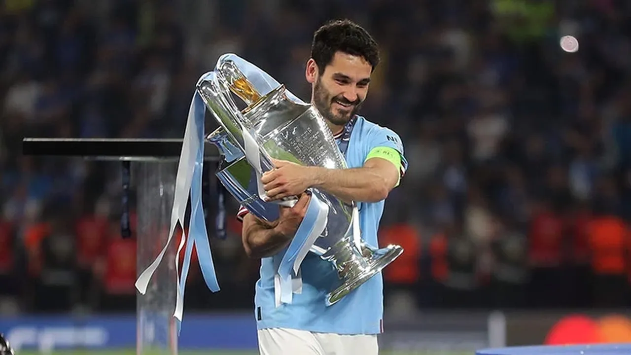 İlkay Gündoğan Galatasaray'da! Cimbom KAP'a bildirdi: İşte kazanacağı para