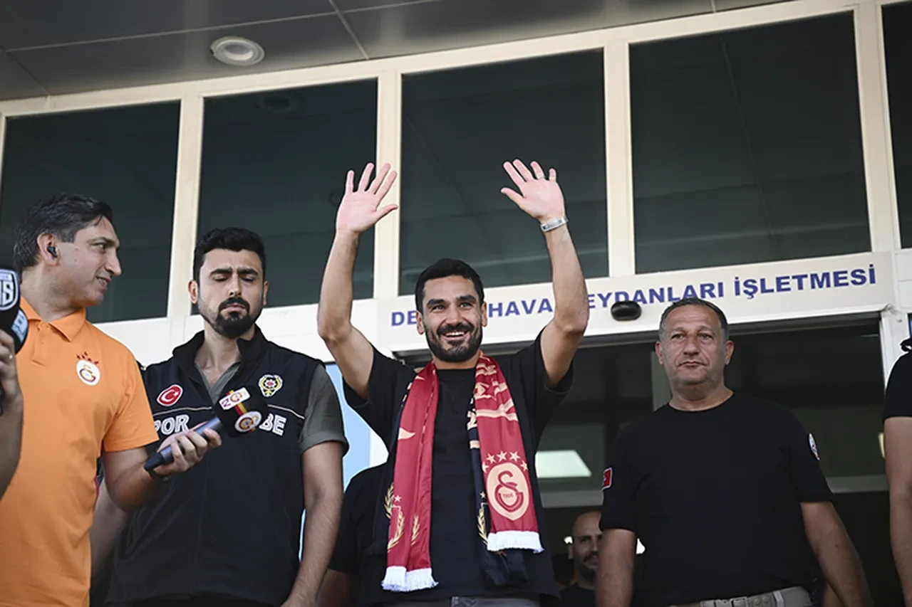 İlkay Gündoğan Türkçe biliyor mu? Galatasaray transferi duyurdu