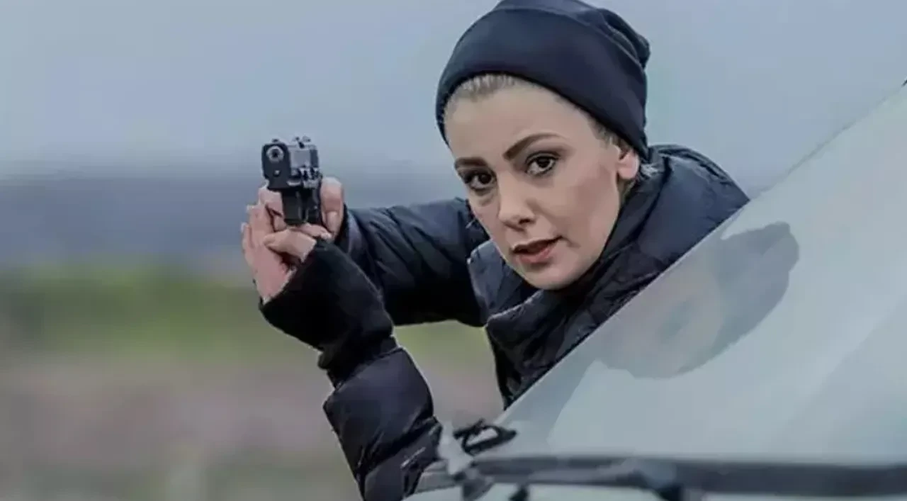 Oyuncu Burcu Binici'nin hastalığı ortaya çıktı! Canlı yayında bir anda bayıldı