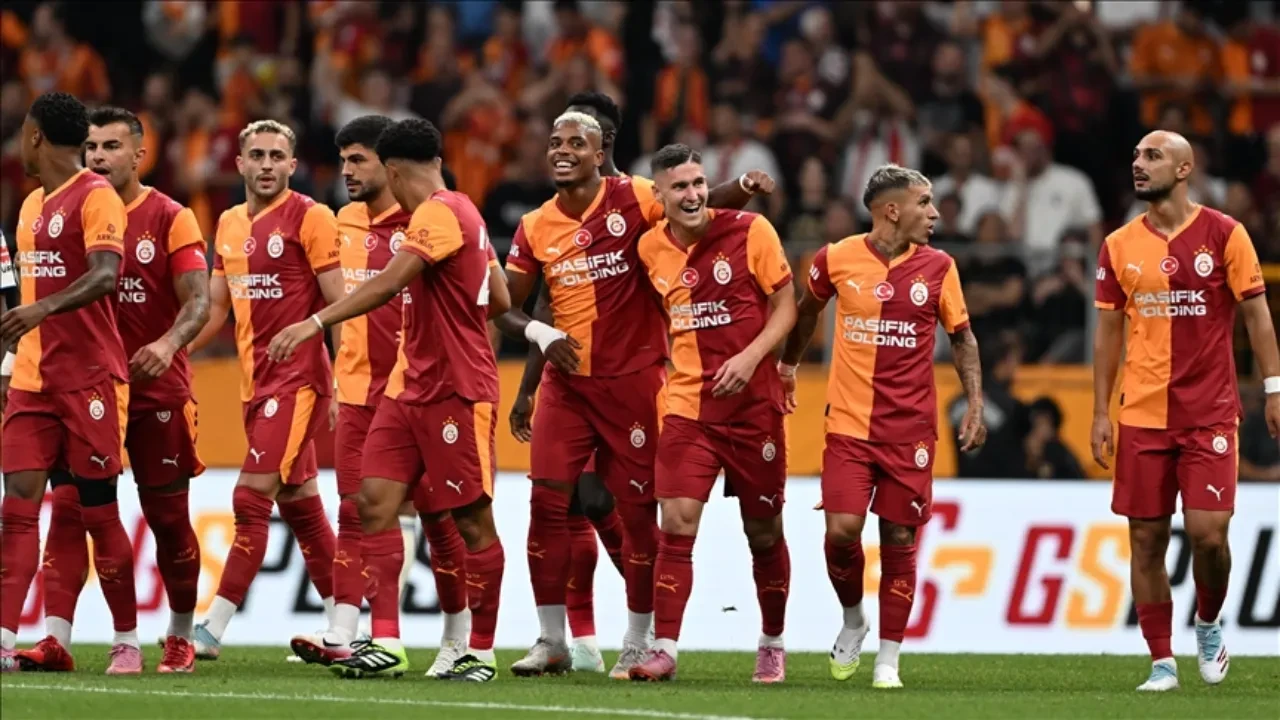 Şampiyonlar Ligi kadro bildirimi saat kaçta bitiyor? Galatasaray'da UEFA listesi için son saatler