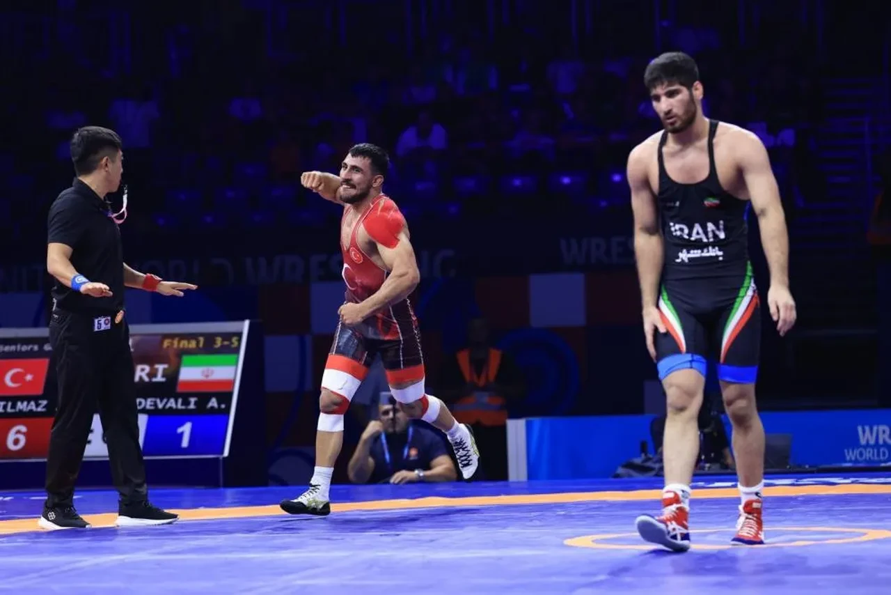 Dünya Güreş Şampiyonası'nda Ahmet Yılmaz bronz madalyanın sahibi oldu