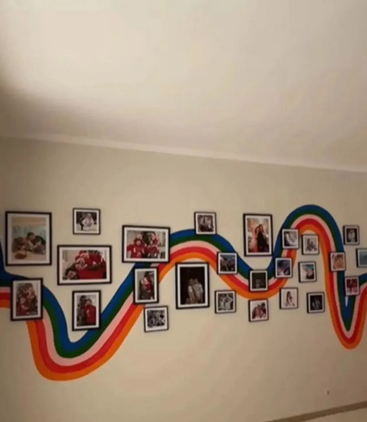 Eser yenenler ile Berfu Yenenler çiftinin yeni evi kreşe benzetildi 