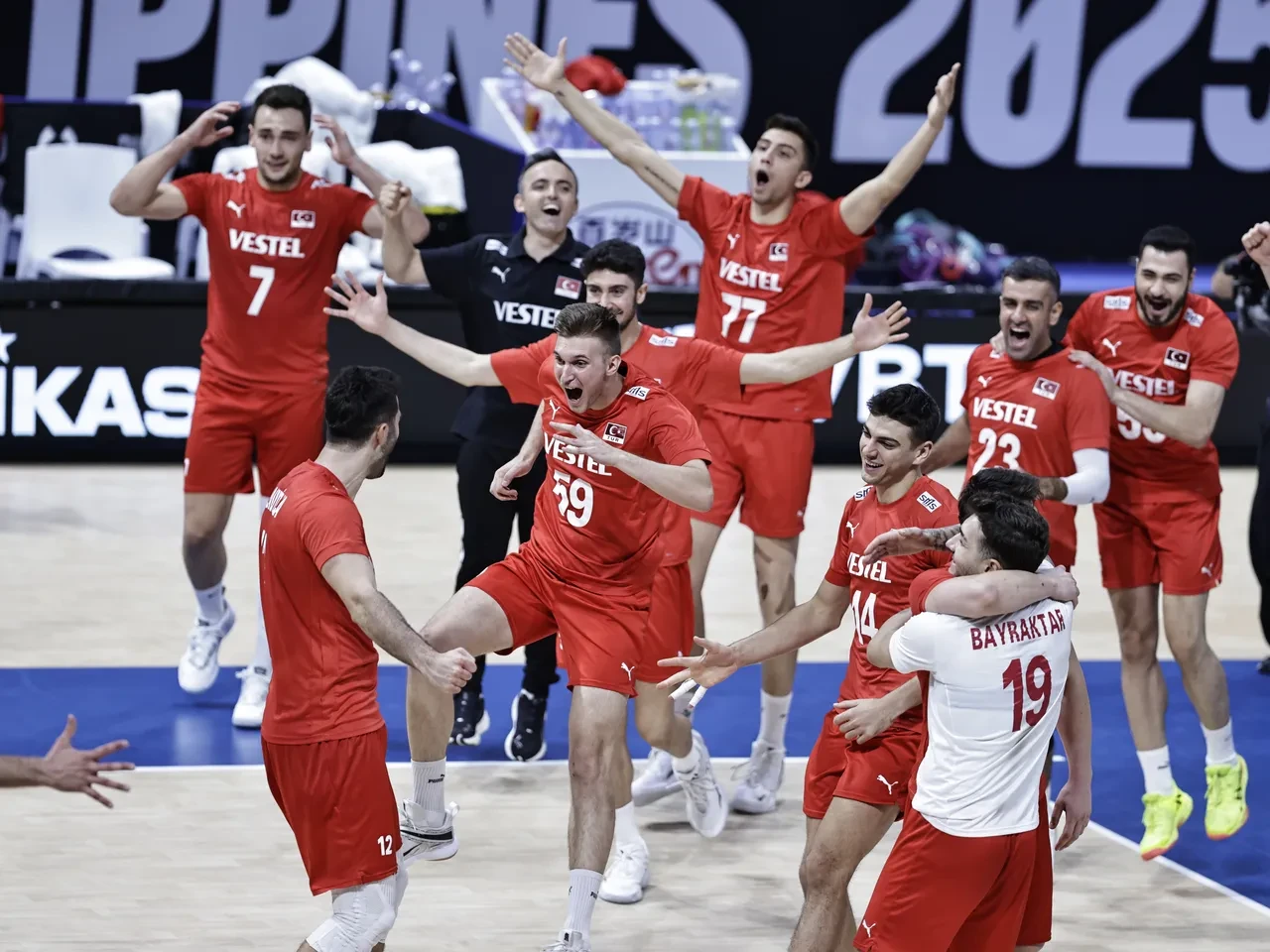 Filenin Efeleri çeyrek final rakibi kim oldu? Türkiye voleybol çeyrek final maçı ne zaman?
