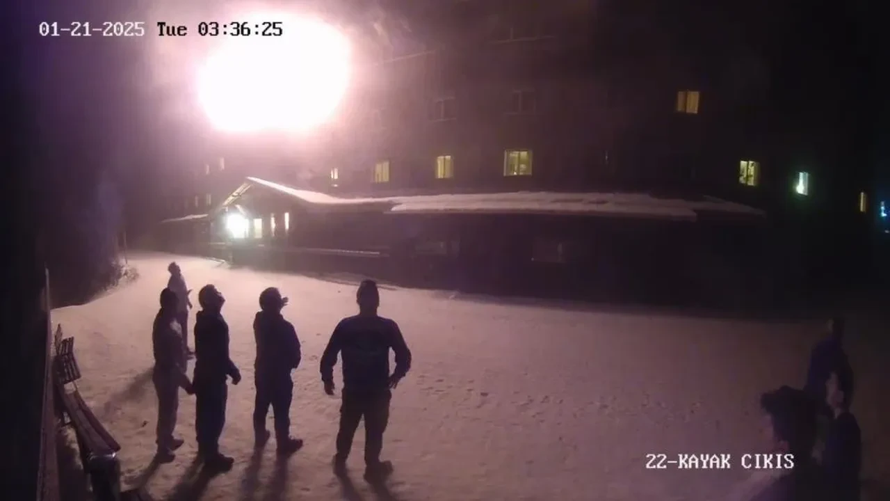 Grand Kartal'daki facia: Yangına ait yeni görüntüler ortaya çıktı! Ölüm kalım savaşı kameraya böyle yansıdı...