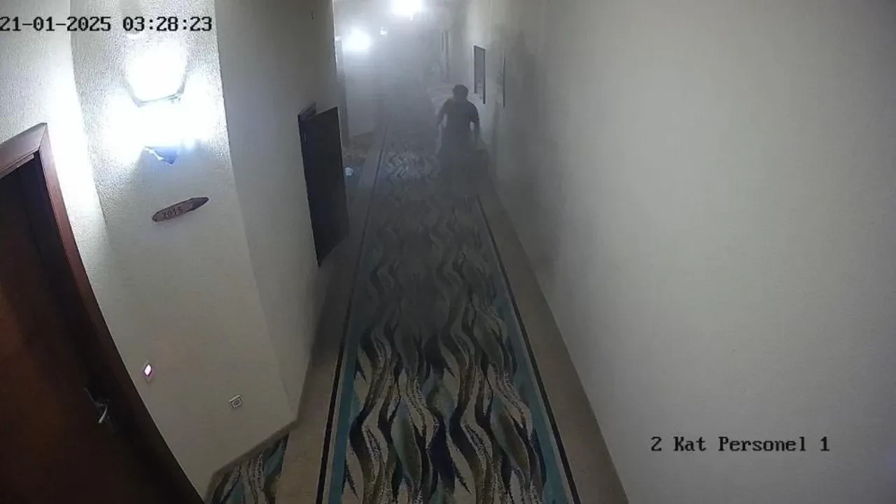 Grand Kartal'daki facia: Yangına ait yeni görüntüler ortaya çıktı! Ölüm kalım savaşı kameraya böyle yansıdı...