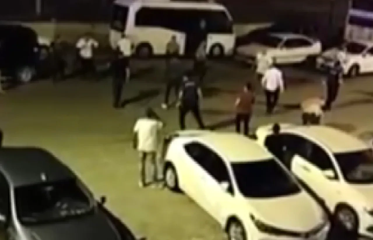 İzmir'de düğün magandaları hızını alamadı! İhbara gelen polise saldırdılar 