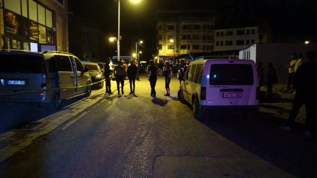 Malatya'da kafeye silahlı saldırı: 2 kişi yaralı, 3 kişi gözaltında