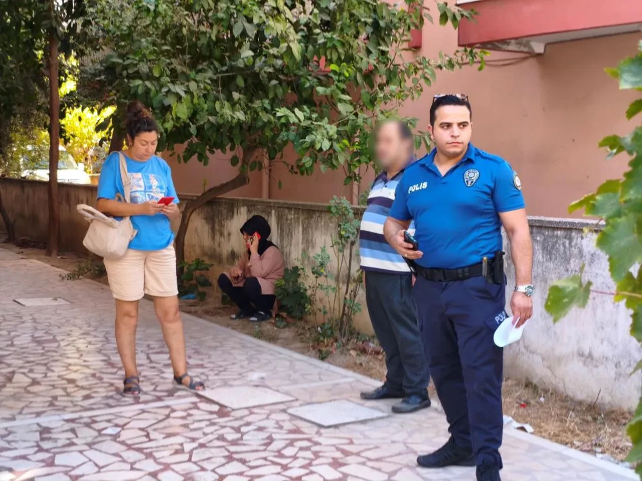 Akıllara durgunluk veren olay! Babasının öldüğünü fark etmedi, 3 gün aynı evde yaşadı