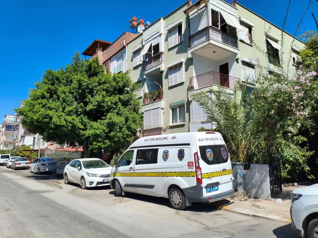 Akıllara durgunluk veren olay! Babasının öldüğünü fark etmedi, 3 gün aynı evde yaşadı