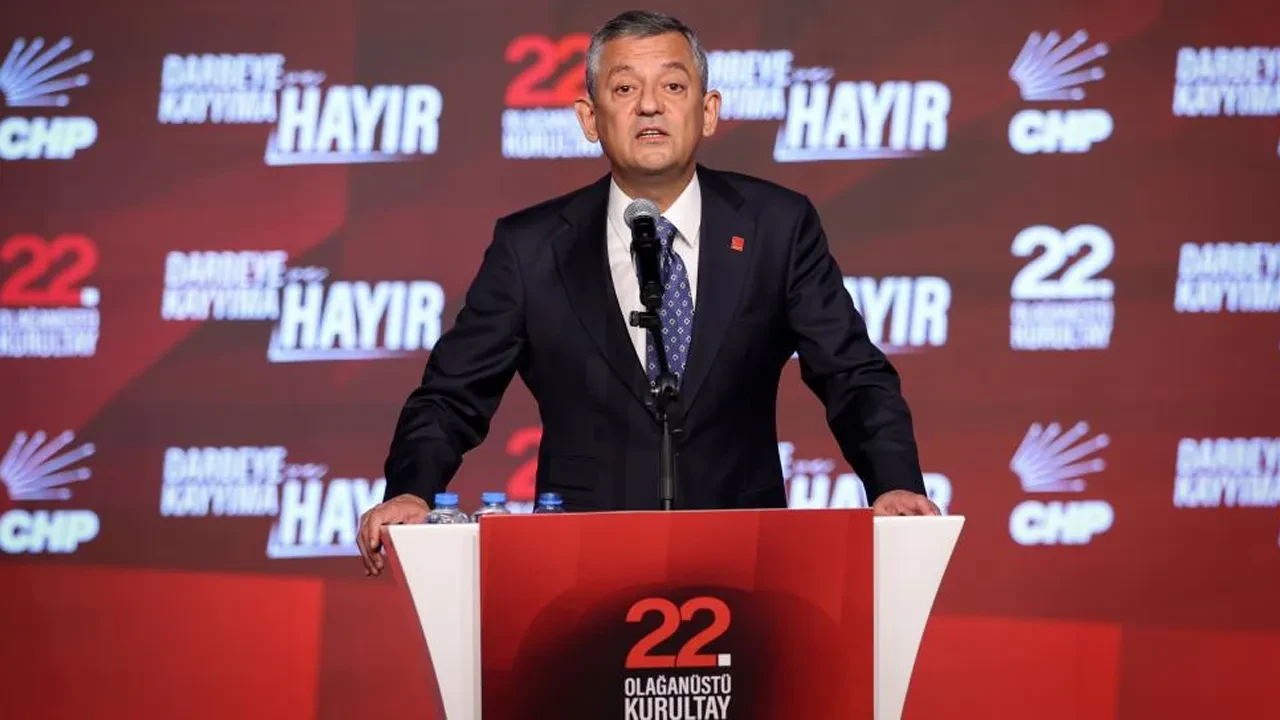 CHP'nin 22. Olağanüstü Kurultayı'nda PM ve YDK listeleri belli oldu