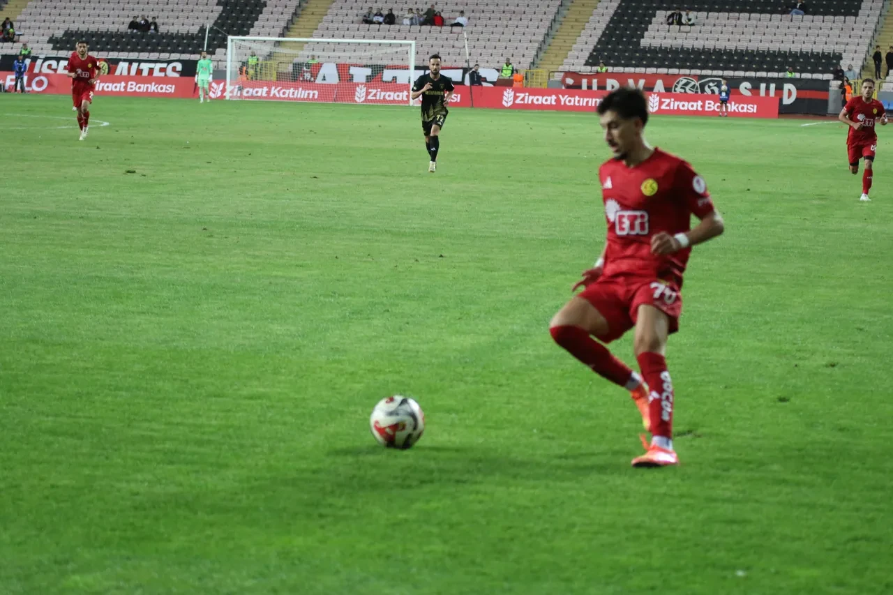 Eskişehirspor maçı bugün saat kaçta, hangi kanalda? Nazillispor ile karşı karşıya gelecek