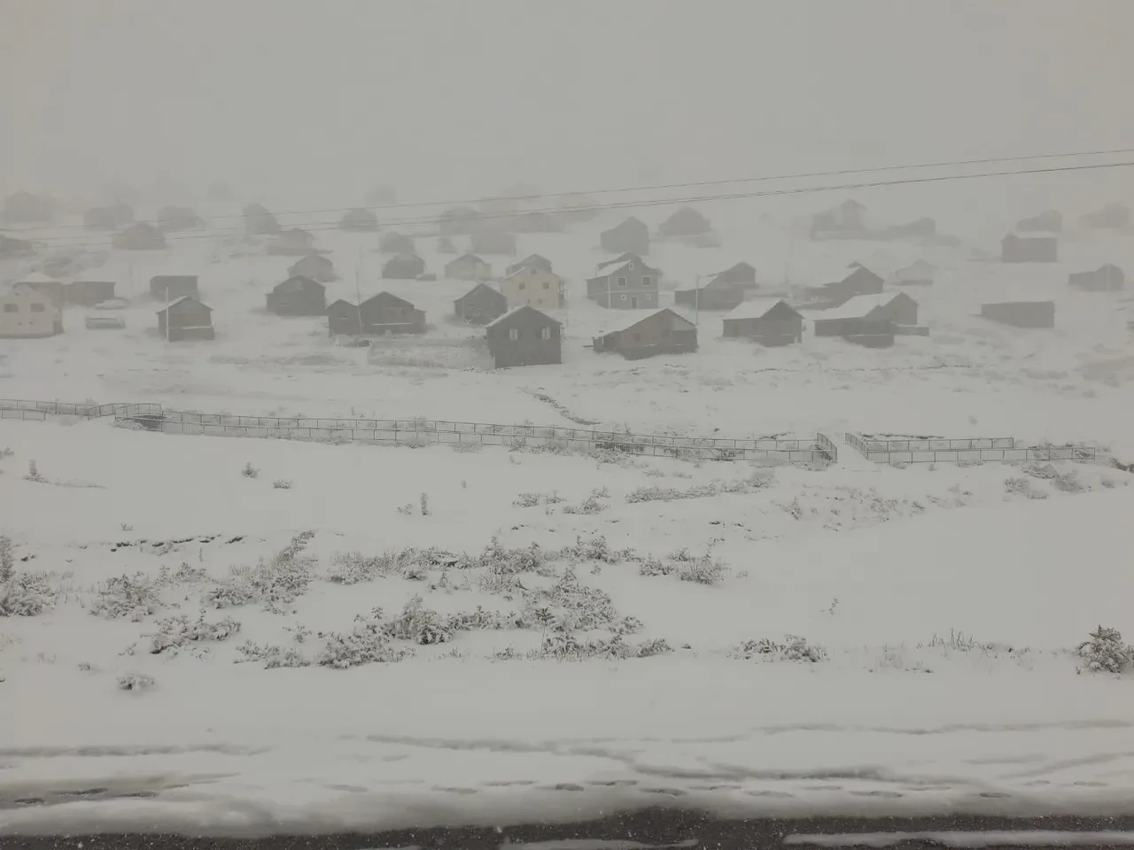 Eylül ayında kar sürprizi! Her yer beyaza büründü