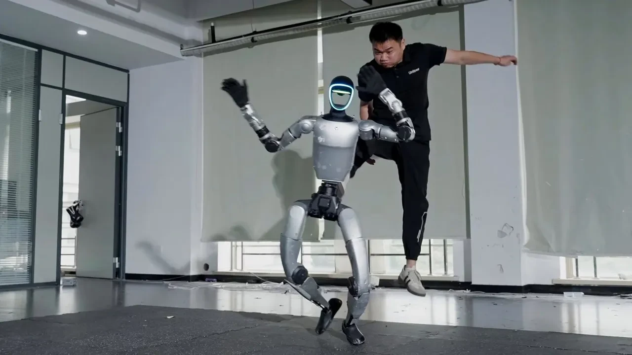 İnsansı robota saldırırsanız ne olur? Çinliler denedi, sonuç şaşırttı