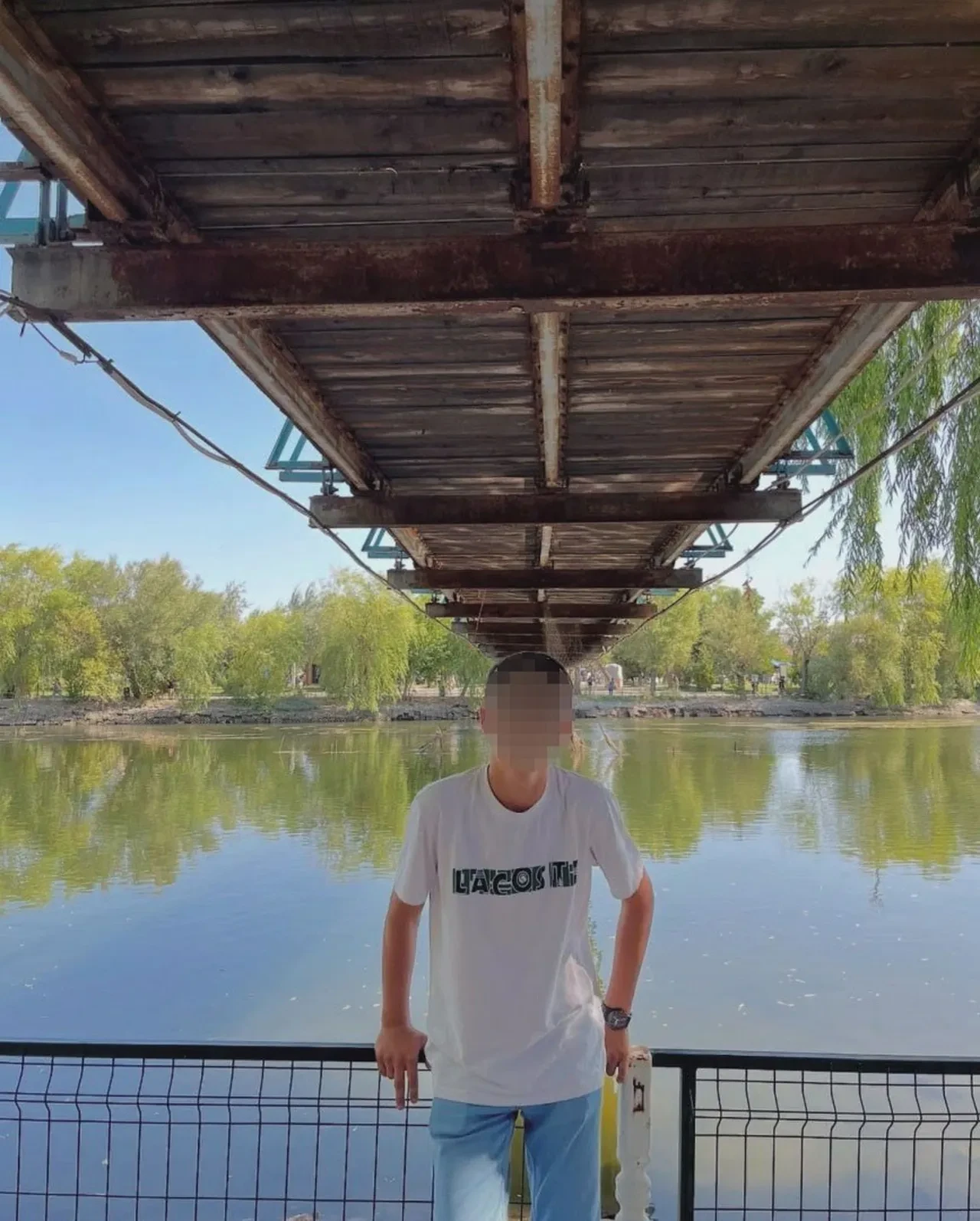 Kız arkadaş için okul önünde iki çocuk hesaplaştı! Can kaybı var