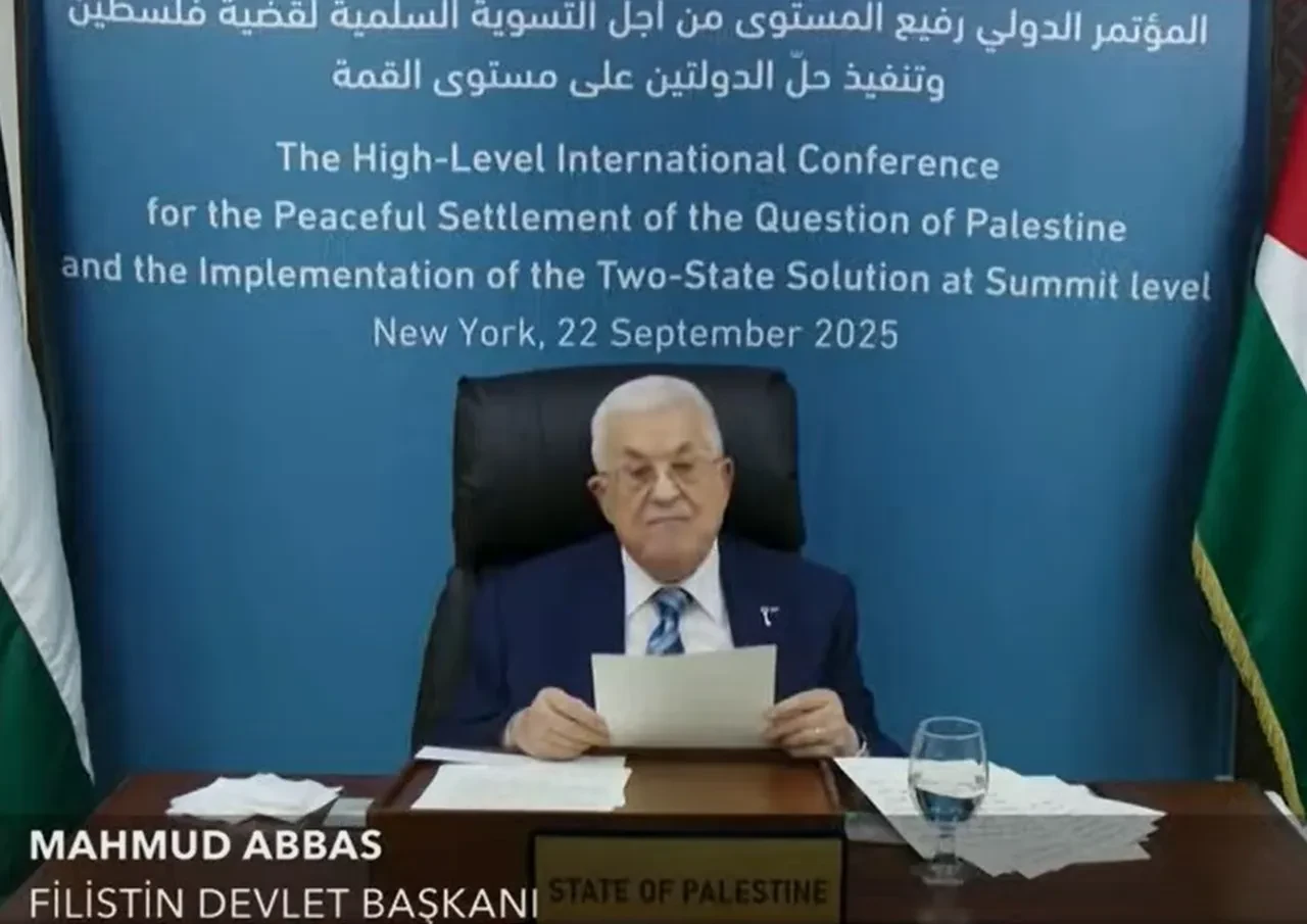 Mahmud Abbas'tan tarihi oturumda Hamas'a silah bırakma çağrısı: Tek yetkili Filistin