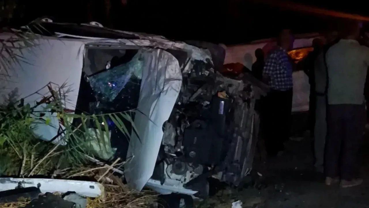 Mersin'de zincirleme kaza! Ölü ve yaralılar var