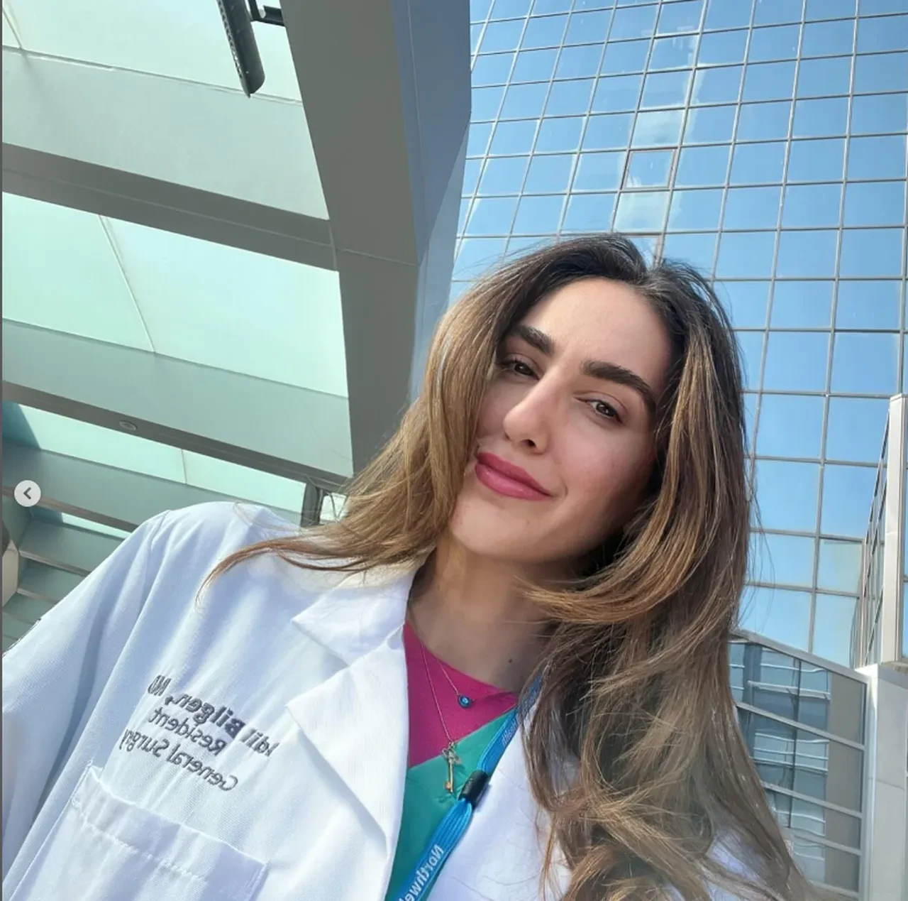 Miss Turkey güzeli İdil Bilgen mesleğine geri döndü! Tercihi Bingöl değil ABD oldu