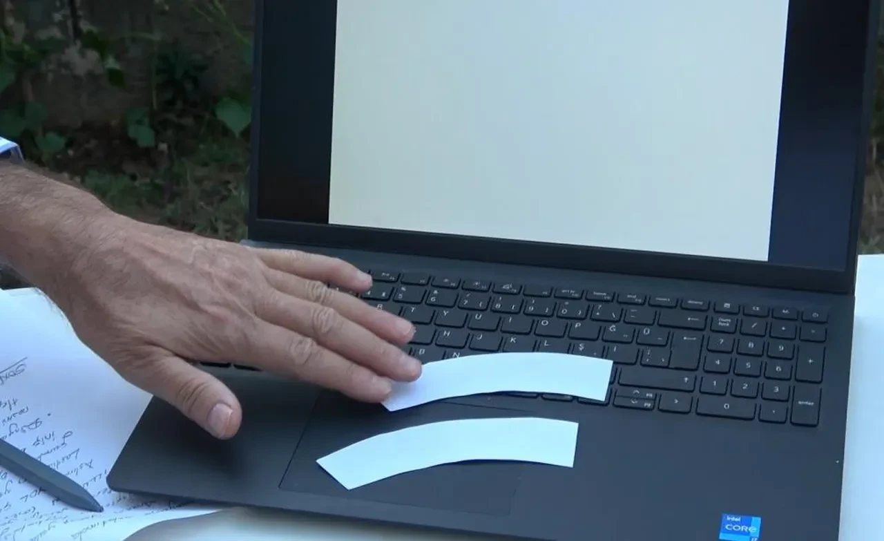 Araçlar kendi kendine yokuş çıkıyor! 'Gizemli yol'un sırrı sonunda çözüldü