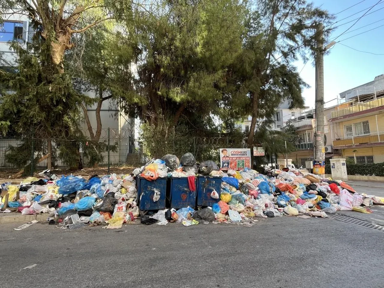 Bakanlık İzmir'deki çöp krizi için harekete geçti! 3 belediye hakkında inceleme