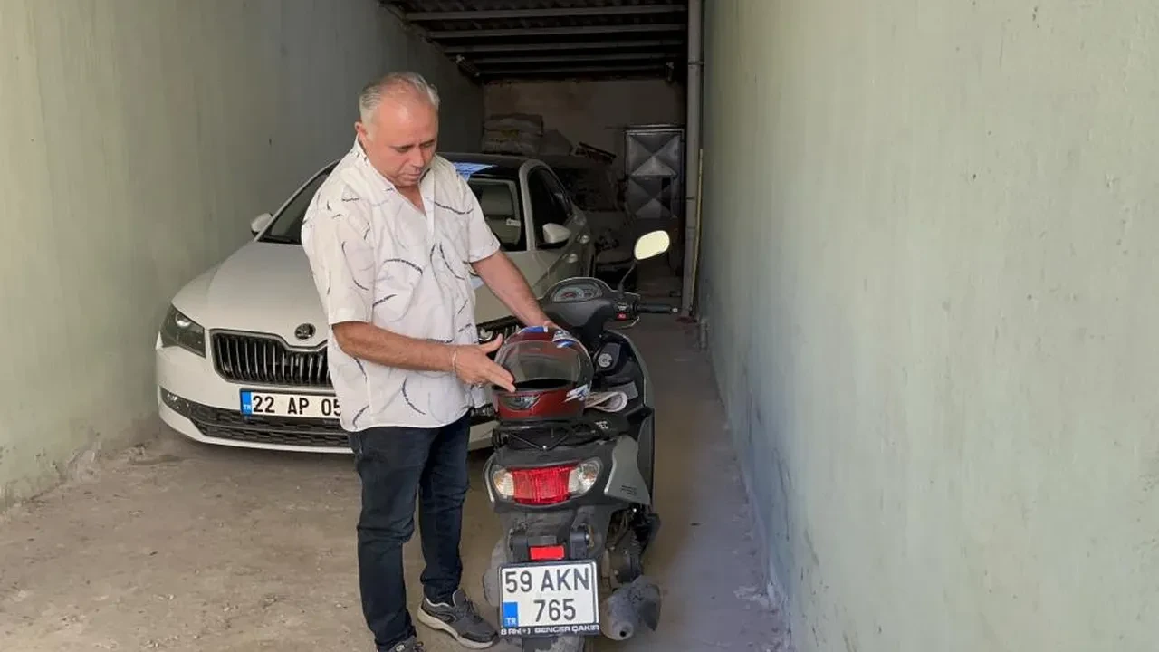 Emekli polis telefonuna gelen SMS'i görünce şoke oldu!