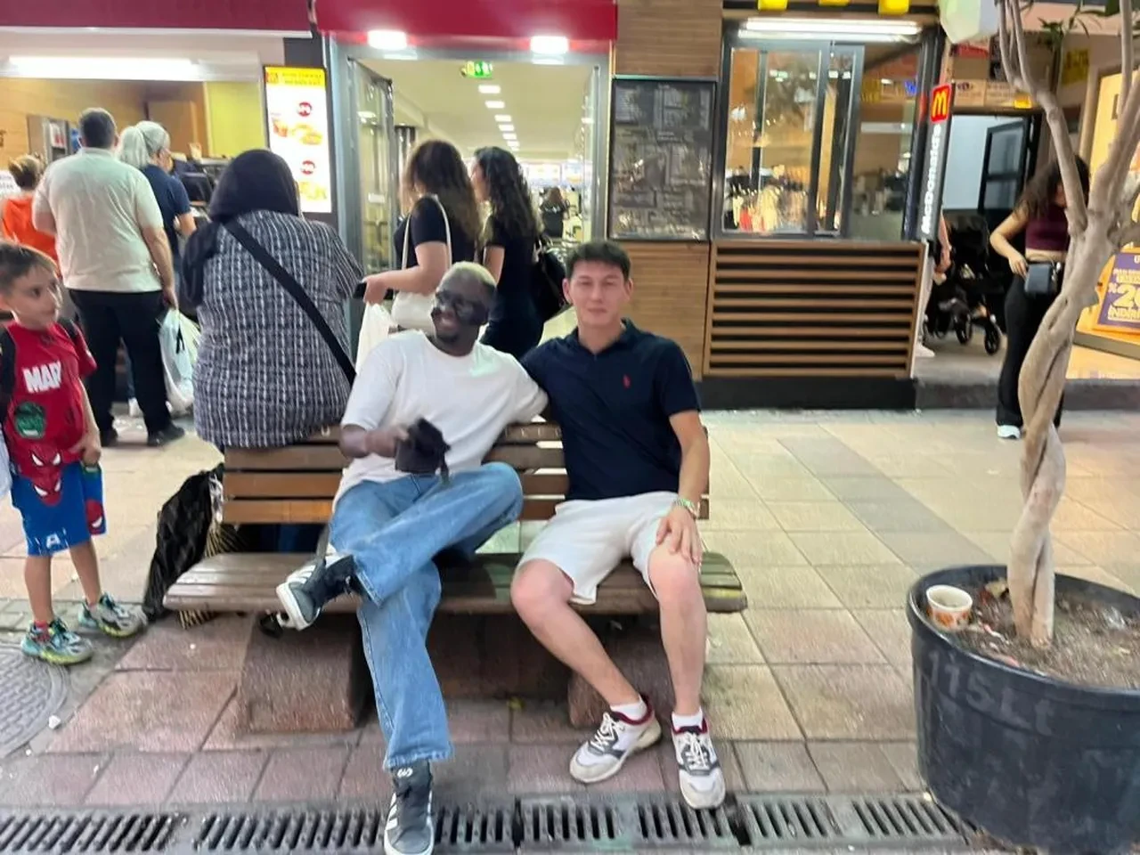 Osimhen Bankı nerede? Harita uygulamalarına kaydedildi, vatandaşlar akın etti: Gelenleri büyük bir sürpriz bekliyor