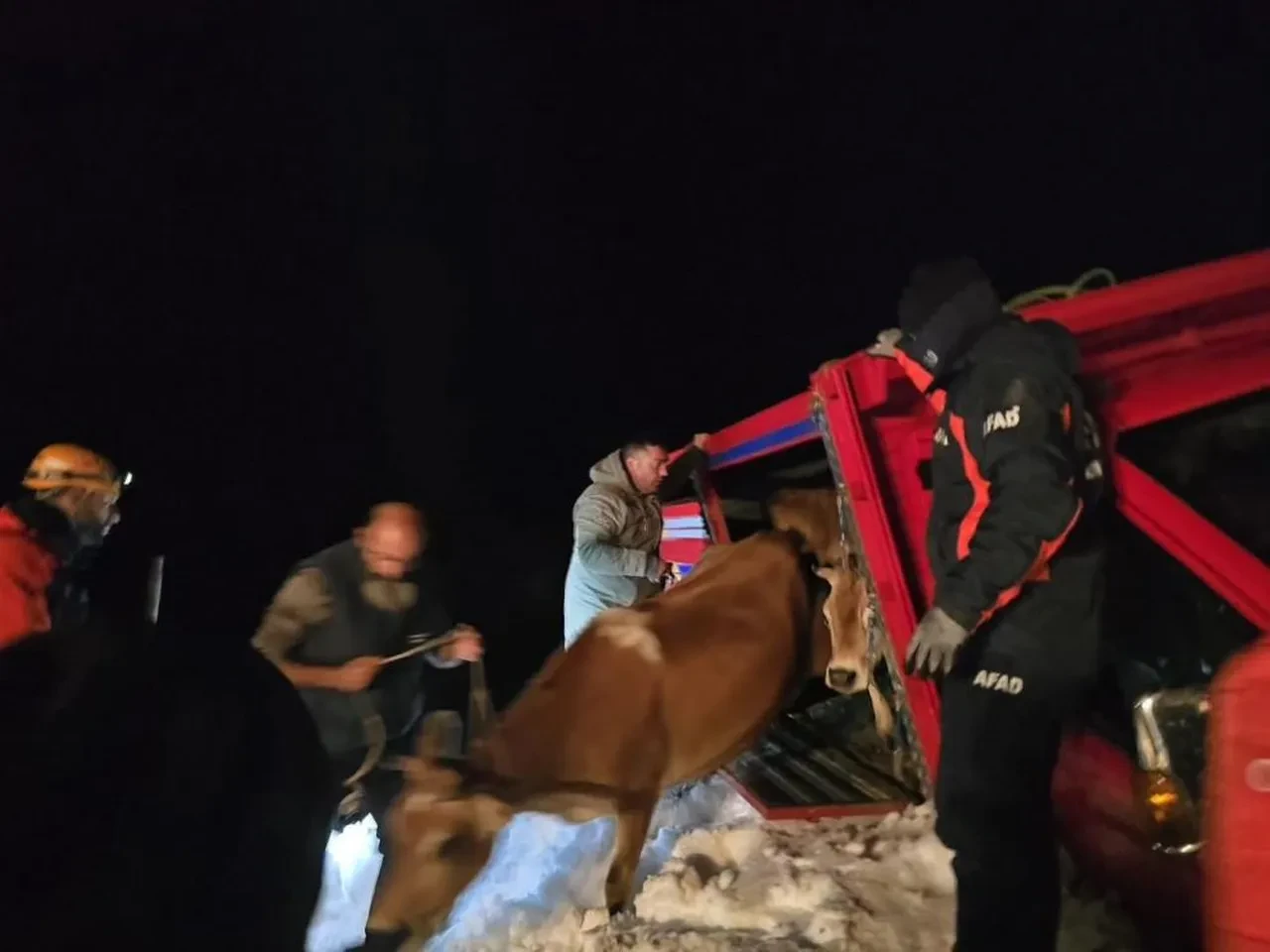 Rize'de çığ felaketi! Vatandaşlar kâbusu yaşadı