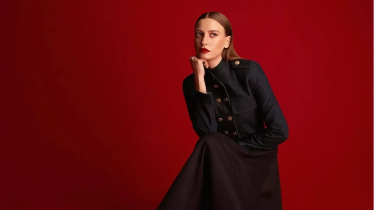 Serenay Sarıkaya'dan sevenlerine müjde! Yeni projeleri için tarih verdi