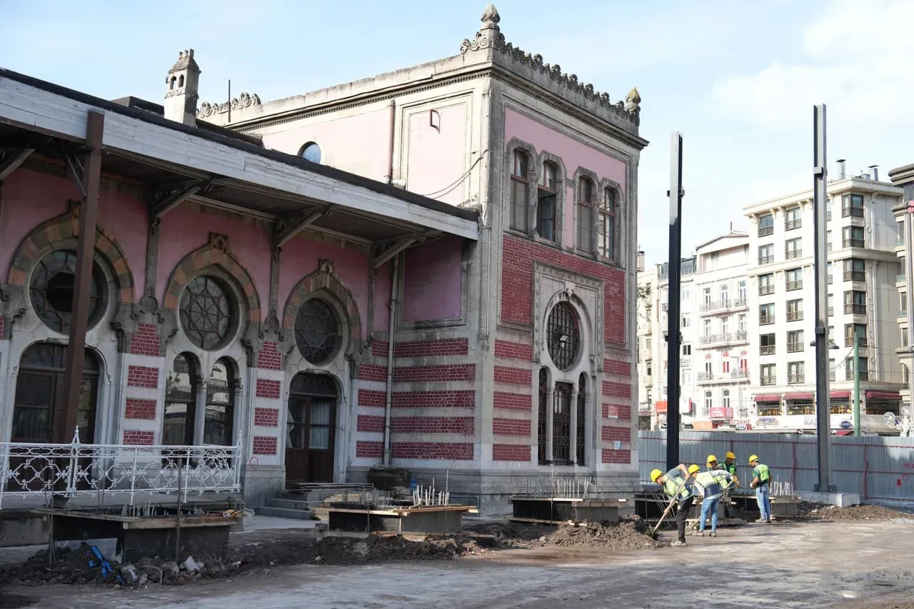 Bakan Ersoy, Sirkeci Garı ile ilgili iddialara son noktayı koydu