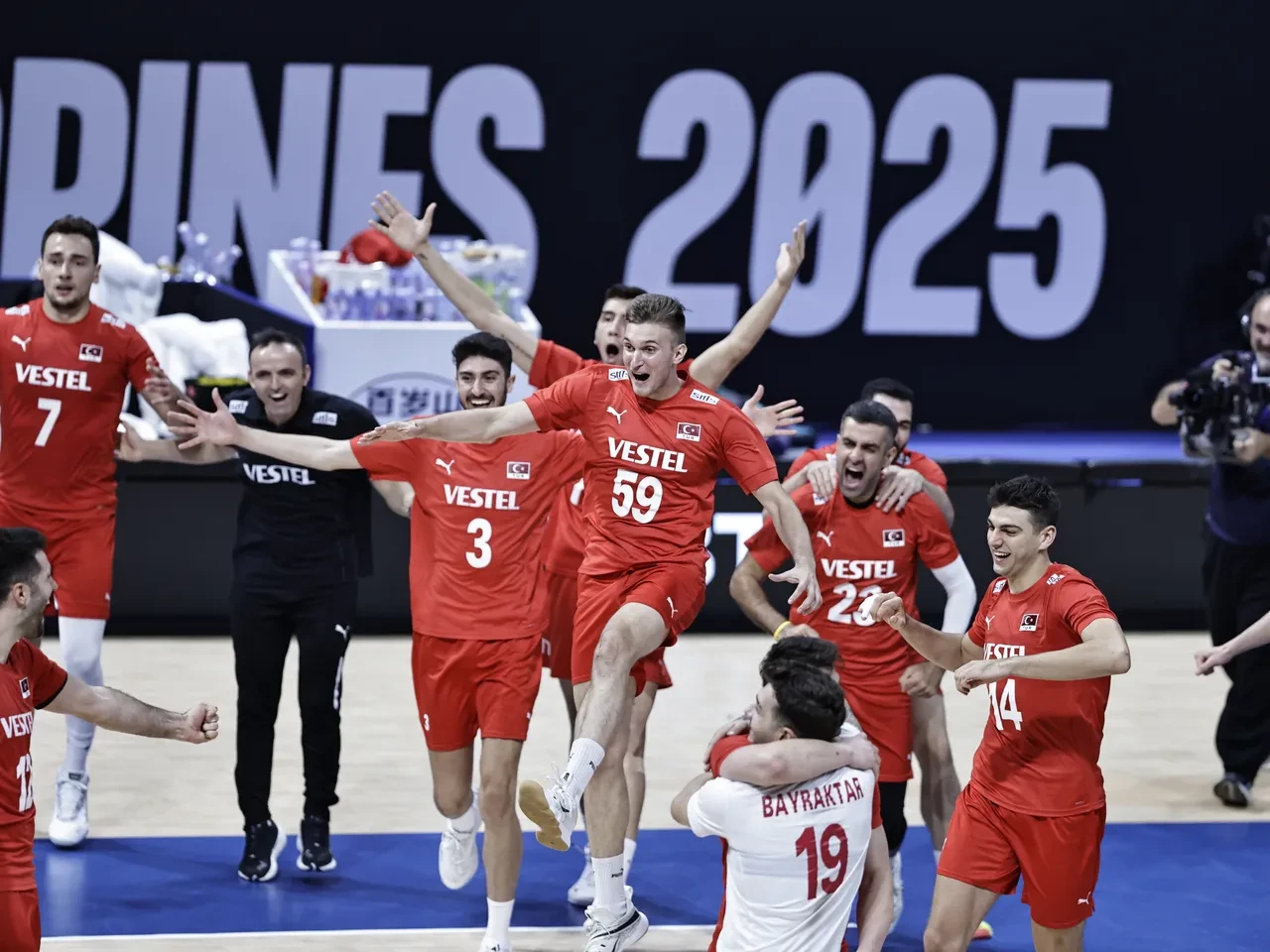 Türkiye Polonya çeyrek final voleybol maçı ne zaman saat kaçta?