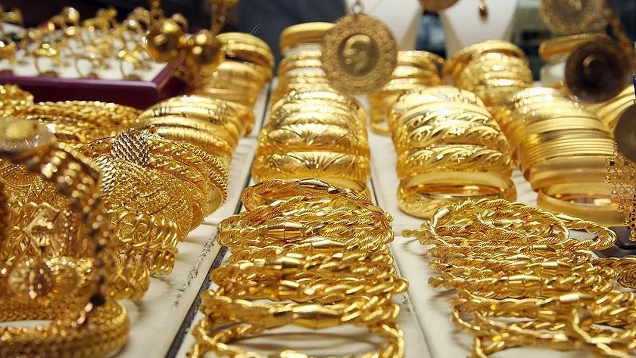 Gram altın bir anda çakıldı! Kayıp dudak uçuklattı: İşte güncel altın fiyatları