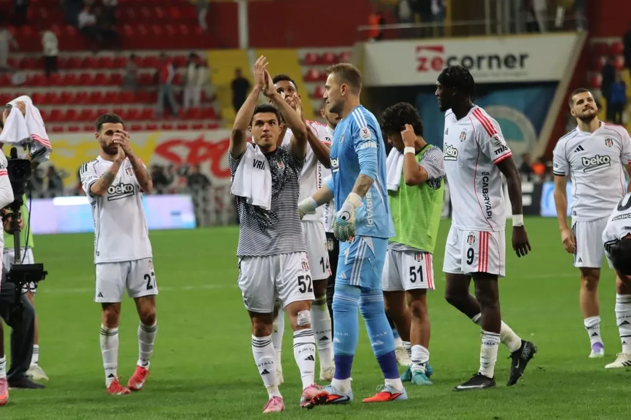 Beşiktaş'tan Kayserispor deplasmanında farklı galibiyet